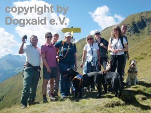 Gruppenbild mit den Hunden