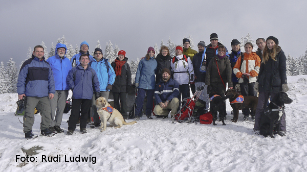 Dogxaid Schneeschuhtour 2014. Mensch-Hunde-Rudel auf der Rukowitzschachten
